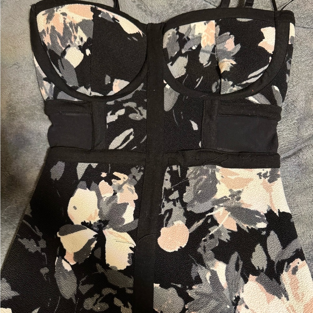 Floral Dress - Picture 4 of 6